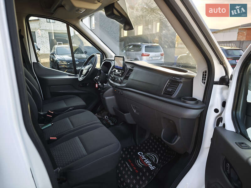 Вантажний фургон Ford Transit 2020 в Луцьку
