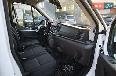 Вантажний фургон Ford Transit 2020 в 