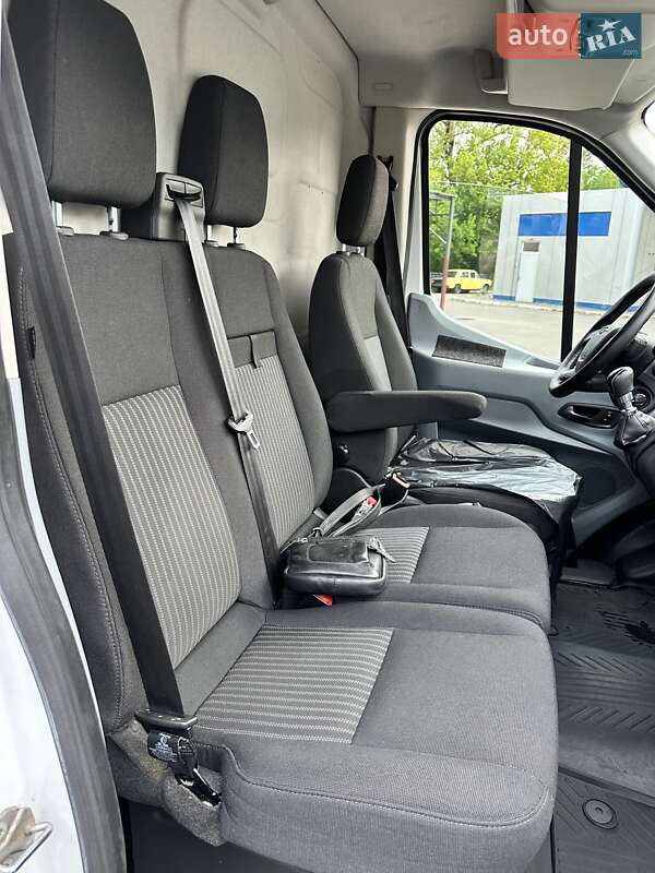 Грузовой фургон Ford Transit 2016 в Черкассах