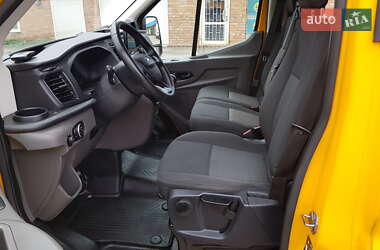 Грузопассажирский фургон Ford Transit 2020 в 