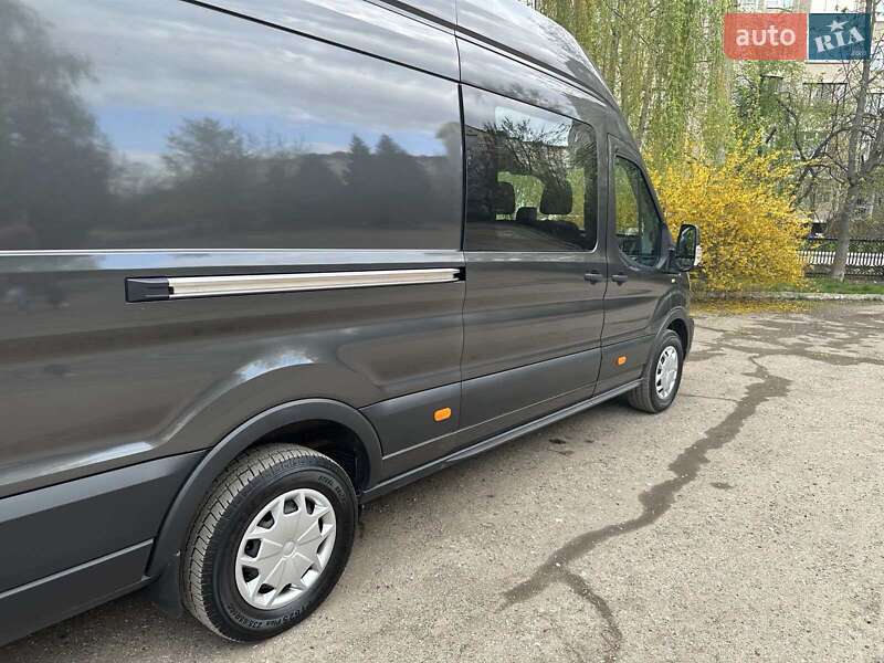 Микроавтобус Ford Transit 2021 в 