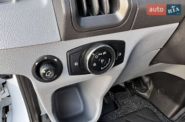Грузовой фургон Ford Transit 2018 в 