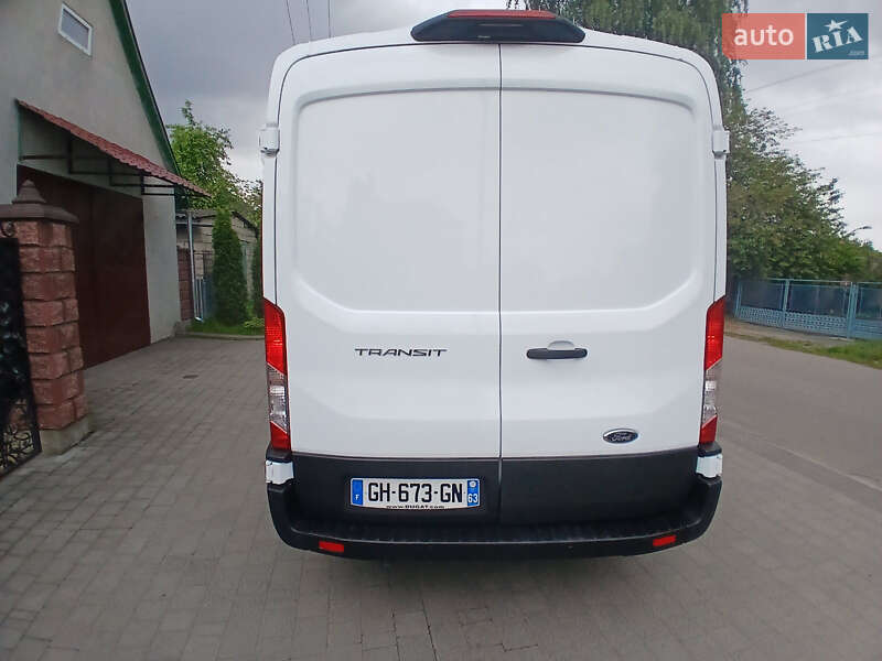 Грузовой фургон Ford Transit 2022 в Дубно