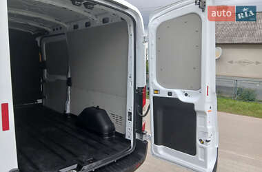 Грузовой фургон Ford Transit 2022 в 