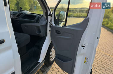 Грузовой фургон Ford Transit 2017 в 