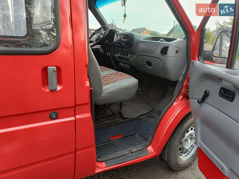 Грузовой фургон Ford Transit 1999 в Виннице