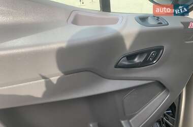 Вантажний фургон Ford Transit 2021 в 