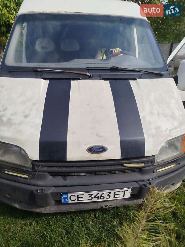 Грузовой фургон Ford Transit 1992 в 