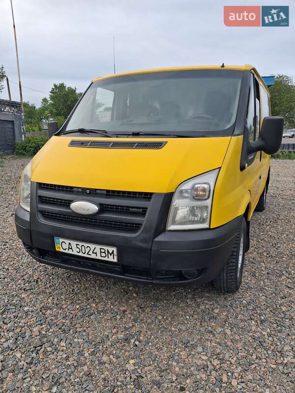 Микроавтобус Ford Transit 2007 в 