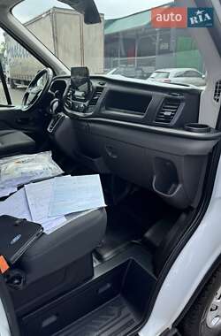 Грузовой фургон Ford Transit 2020 в 
