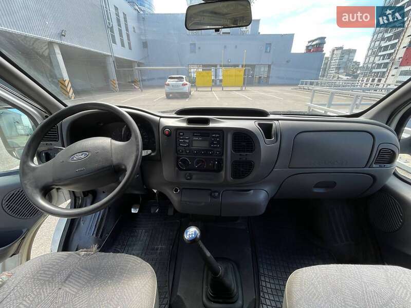 Микроавтобус Ford Transit 2005 в Днепре