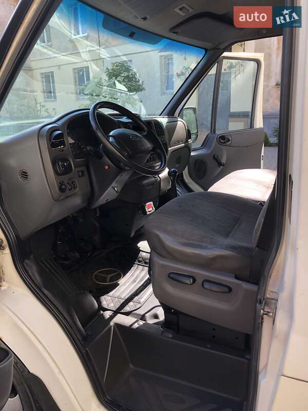 Рефрижератор Ford Transit 2005 в Львове