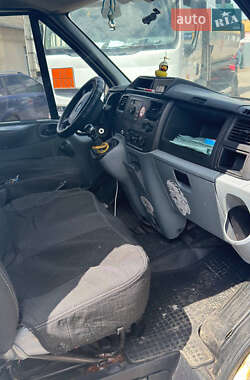 Грузовой фургон Ford Transit 2007 в 