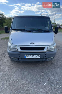 Грузовой фургон Ford Transit 2000 в 
