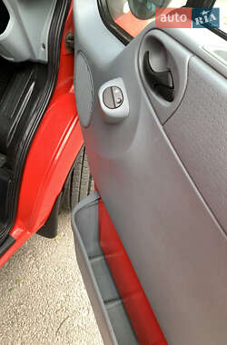 Грузовой фургон Ford Transit 2011 в 