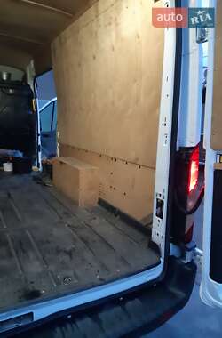 Вантажний фургон Ford Transit 2014 в 
