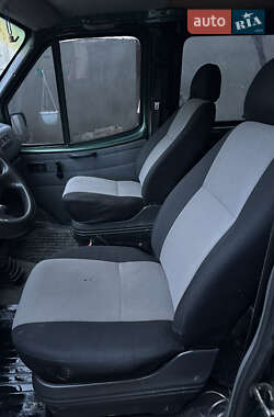 Вантажопасажирський фургон Ford Transit 1994 в 