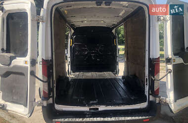 Грузовой фургон Ford Transit 2015 в 