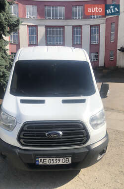 Грузовой фургон Ford Transit 2015 в 