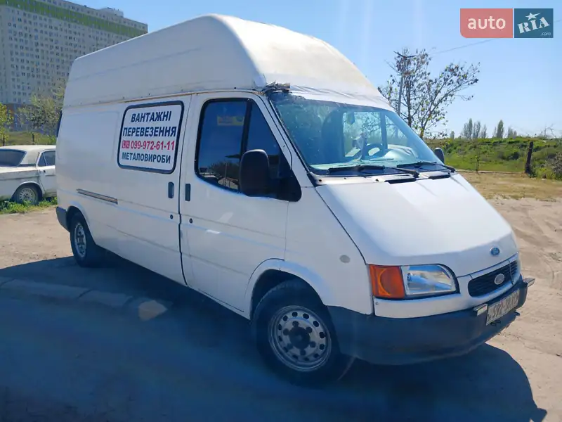 Грузовой фургон Ford Transit 1996 в 