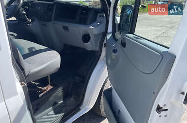 Грузовой фургон Ford Transit 2011 в 