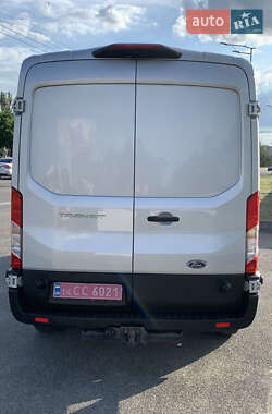 Вантажний фургон Ford Transit 2022 в 