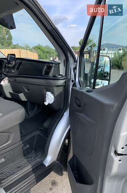 Вантажний фургон Ford Transit 2022 в 