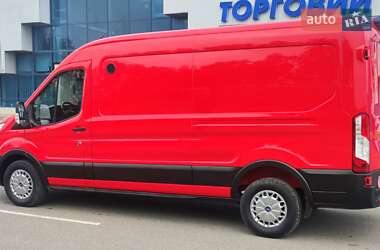 Грузовой фургон Ford Transit 2020 в 