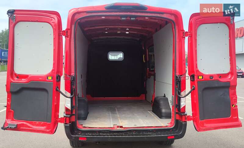 Вантажний фургон Ford Transit 2020 в Ковелі