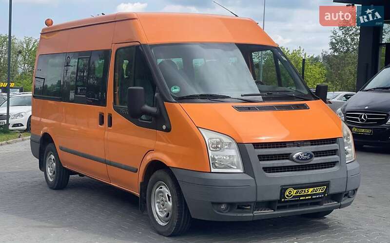 Минивэн Ford Transit 2011 в 