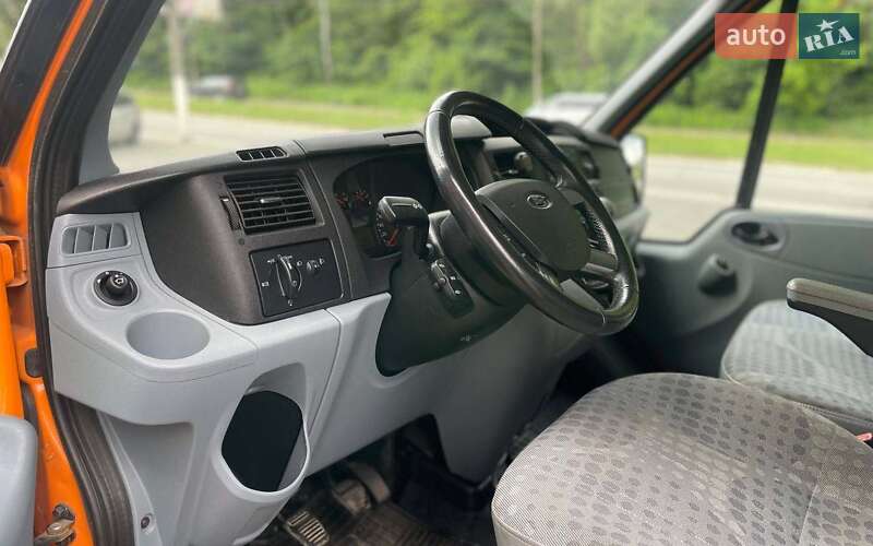 Минивэн Ford Transit 2011 в Черновцах