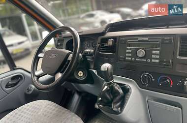 Минивэн Ford Transit 2011 в 