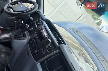 Вантажний фургон Ford Transit 2006 в 