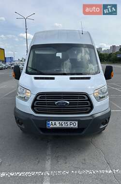 Вантажний фургон Ford Transit 2015 в Києві