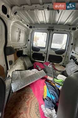 Грузопассажирский фургон Ford Transit 2003 в 