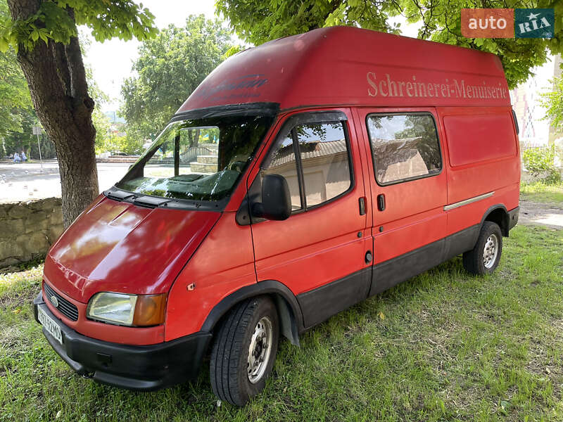 Вантажний фургон Ford Transit 1997 в Могилів-Подільському