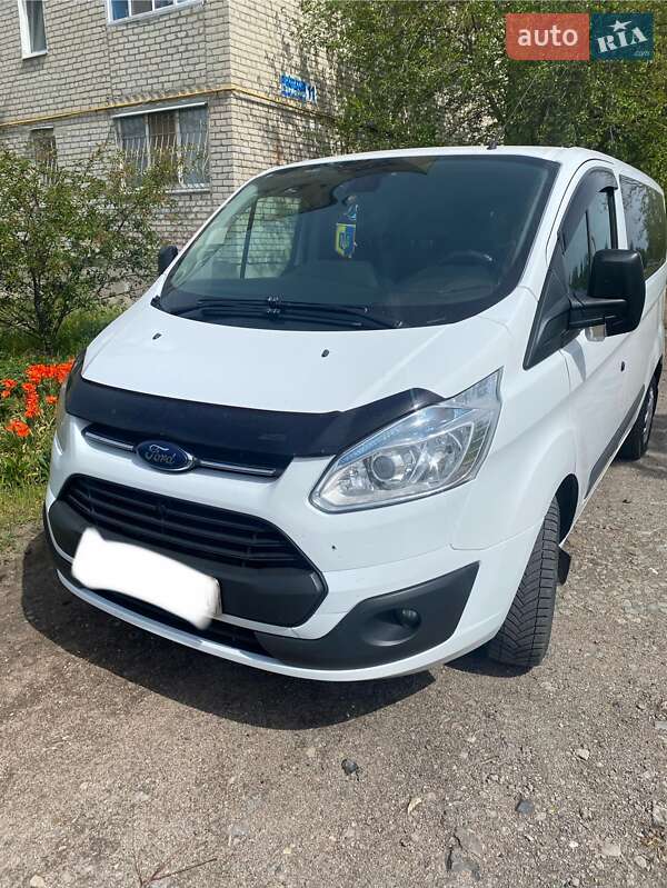 Мінівен Ford Transit 2016 в 