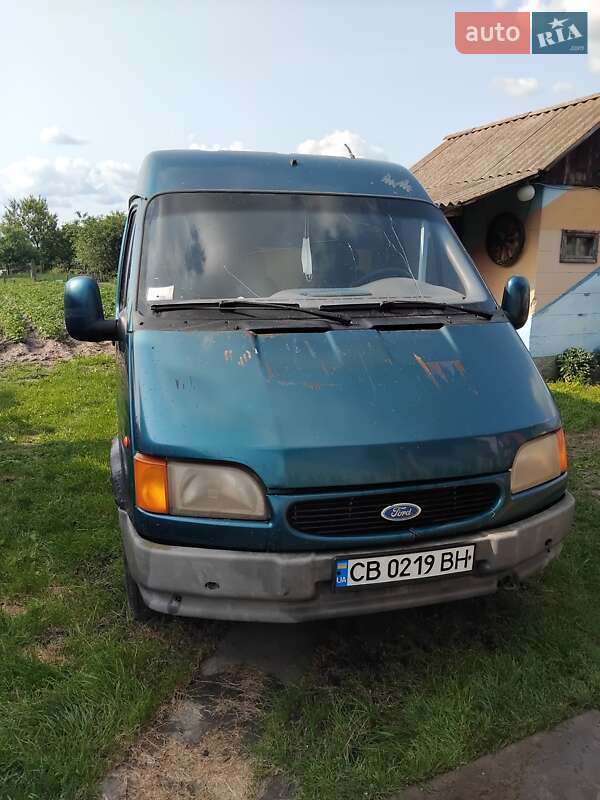 Грузовой фургон Ford Transit 1996 в 