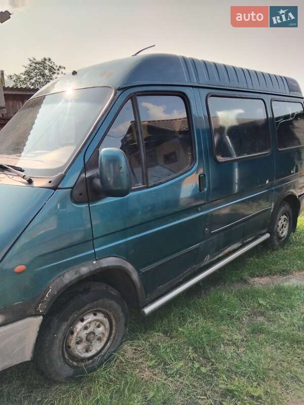 Грузовой фургон Ford Transit 1996 в Куликовке