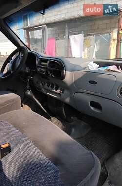 Грузовой фургон Ford Transit 1996 в 