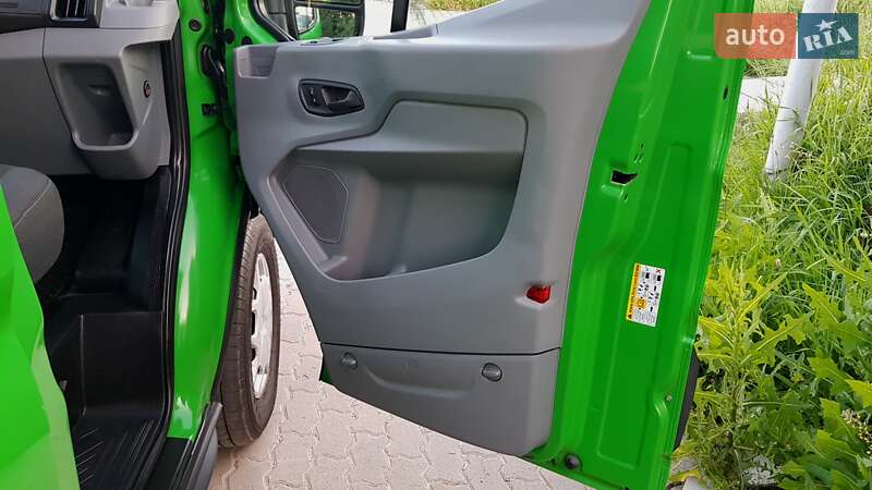 Вантажний фургон Ford Transit 2019 в Вінниці