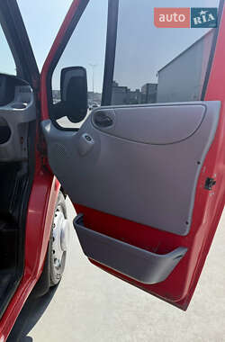 Грузовой фургон Ford Transit 2007 в 