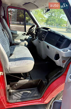 Грузовой фургон Ford Transit 2007 в 