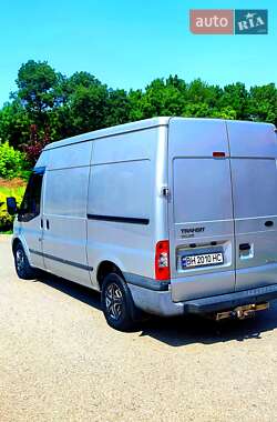 Грузовой фургон Ford Transit 2012 в 