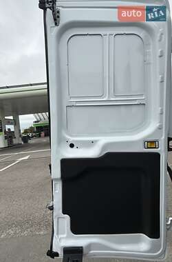 Грузовой фургон Ford Transit 2020 в 
