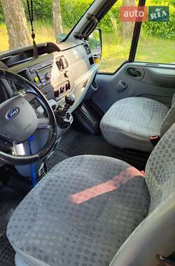 Микроавтобус Ford Transit 2013 в 