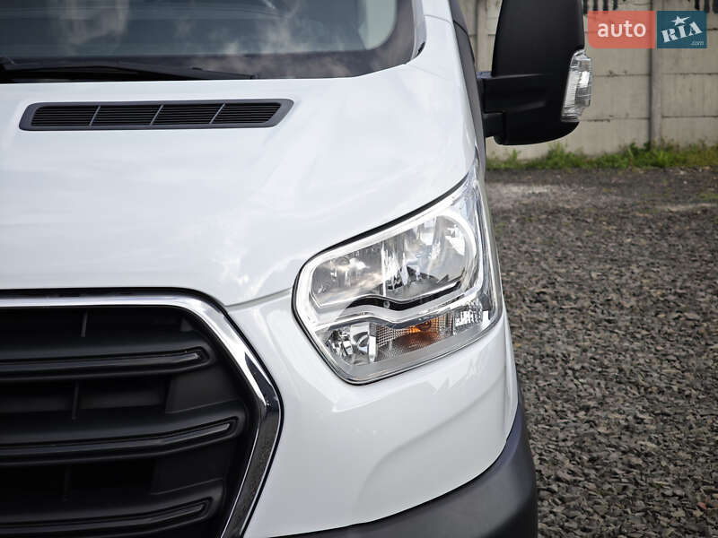 Грузовой фургон Ford Transit 2020 в Луцке
