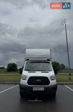 Грузовой фургон Ford Transit 2015 в 