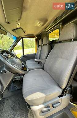 Микроавтобус Ford Transit 2005 в 
