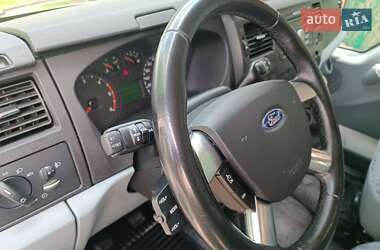 Микроавтобус Ford Transit 2013 в 